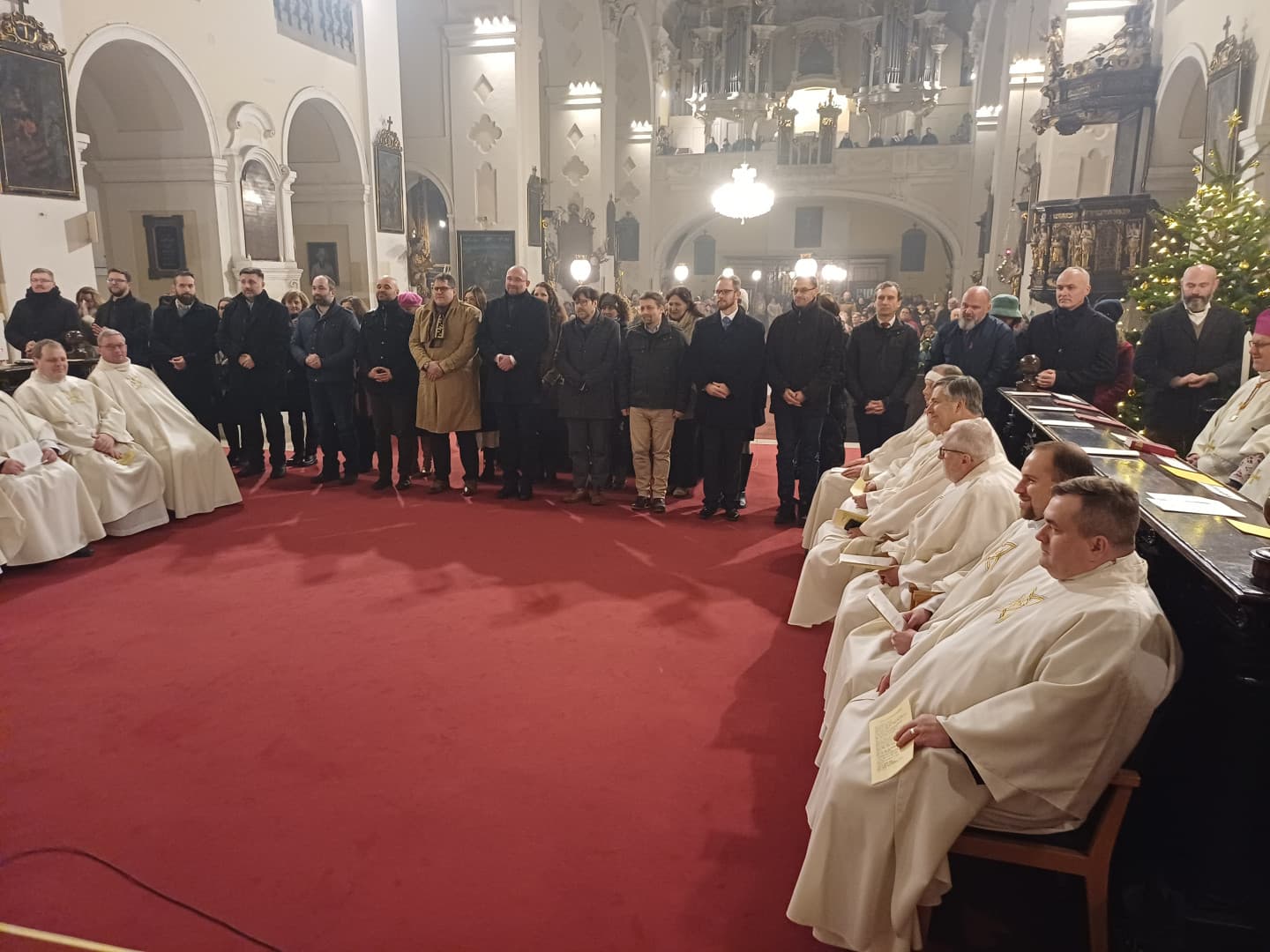 c2880a48-4d29-45c9-973f-2255ea41