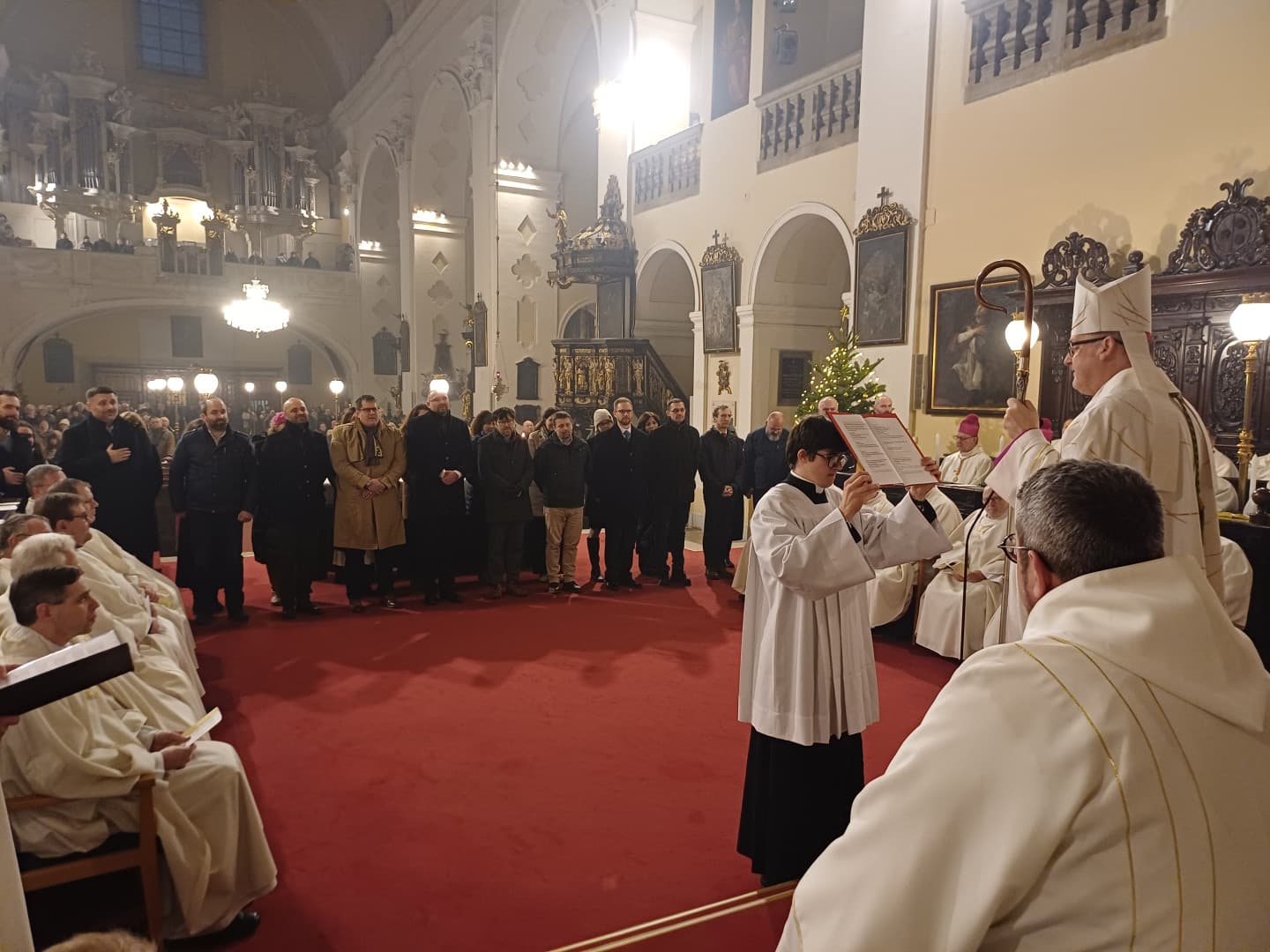 761b32a3-a13e-4549-b207-34d3a678