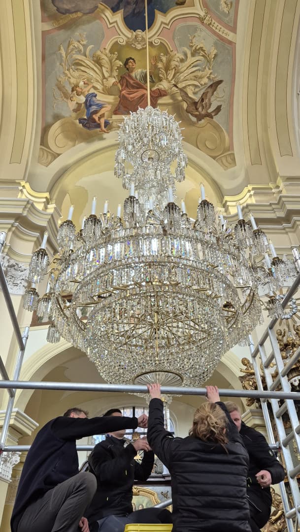 87b8666c-87bd-46d3-a1f8-3aeff320