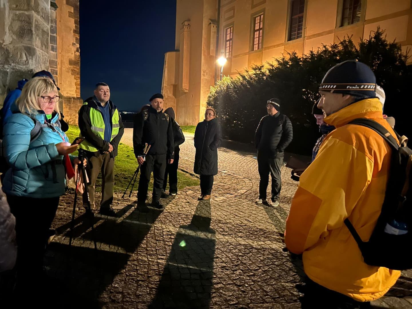 194a0cfe-27e5-4a63-91c9-2af81358