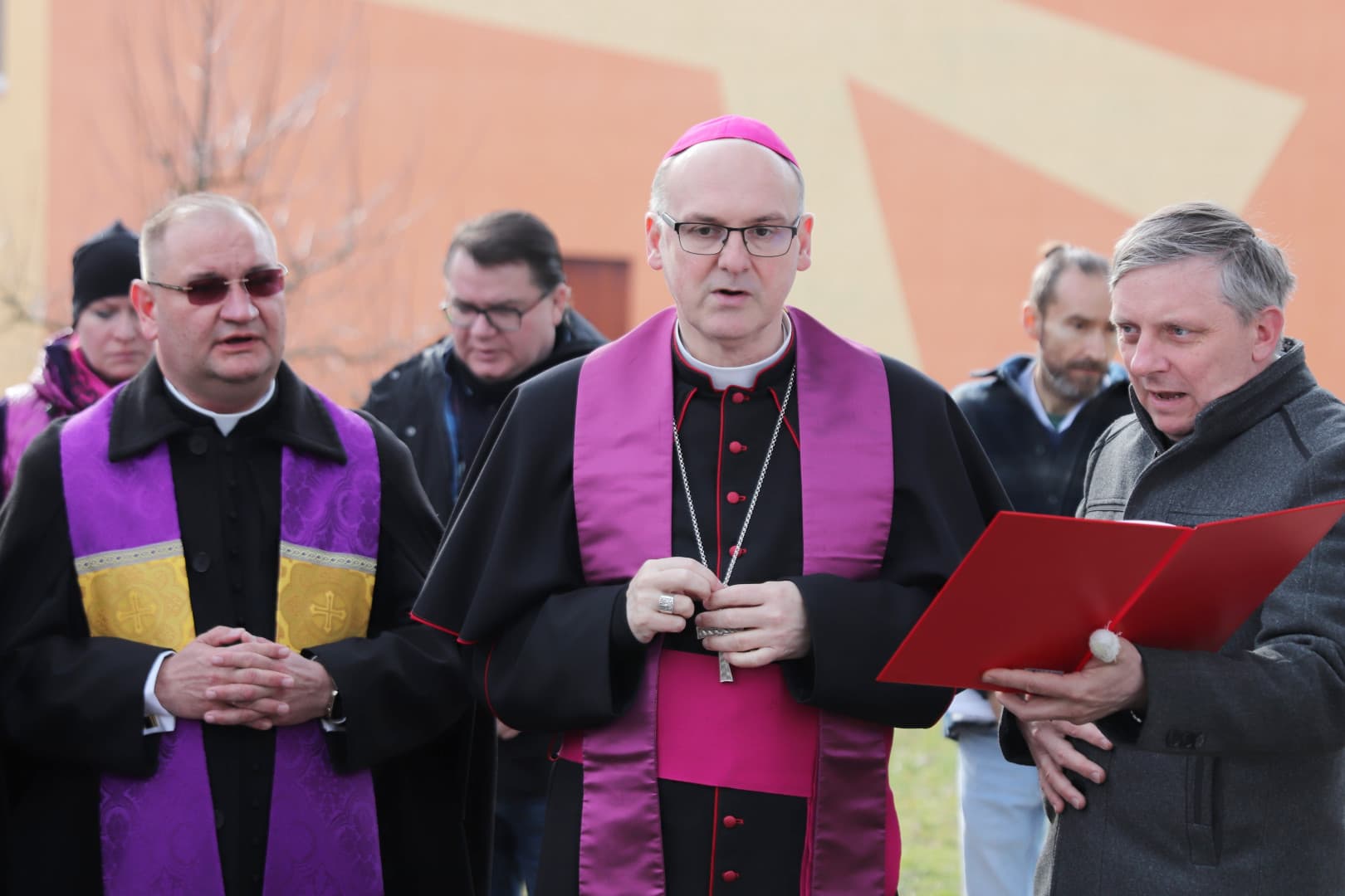 fc6ddfa8-0948-4307-9381-6dfc10d0