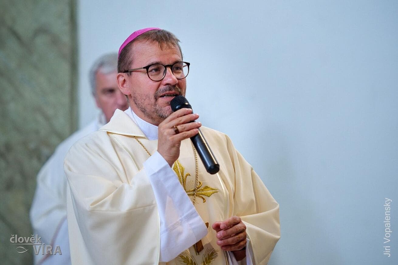 Před deseti lety byl Tomáš Holub vysvěcen na biskupa