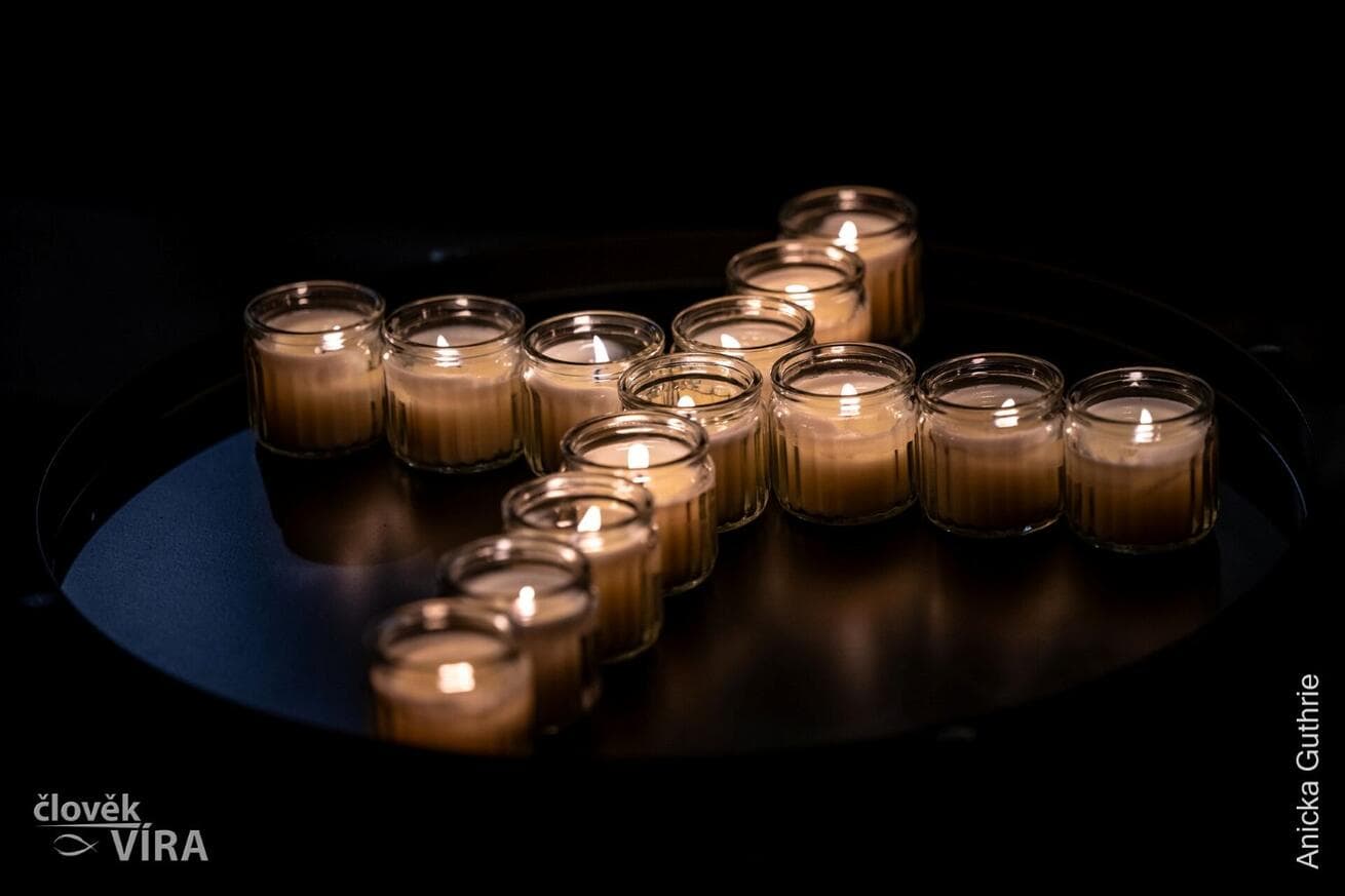 Biskup Basler bude celebrovat mši svatou za oběti železničních nehod