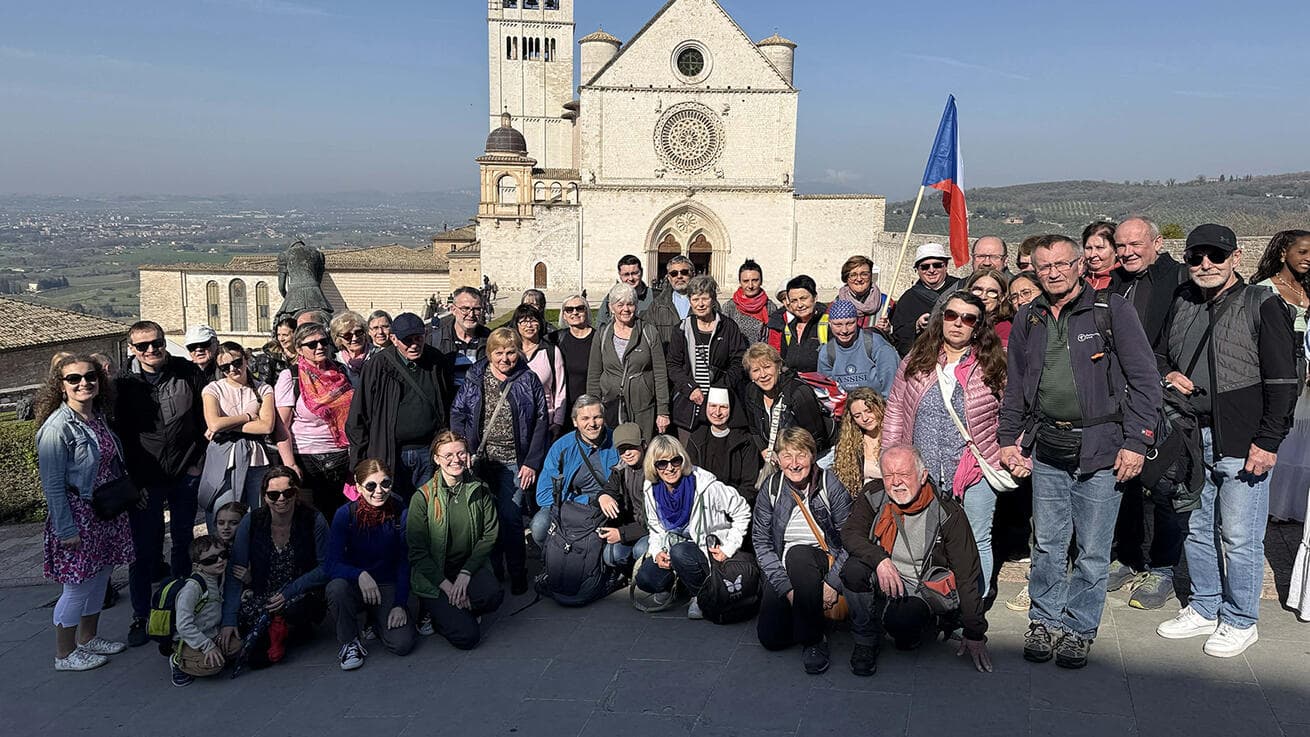 Čeští poutníci v Assisi