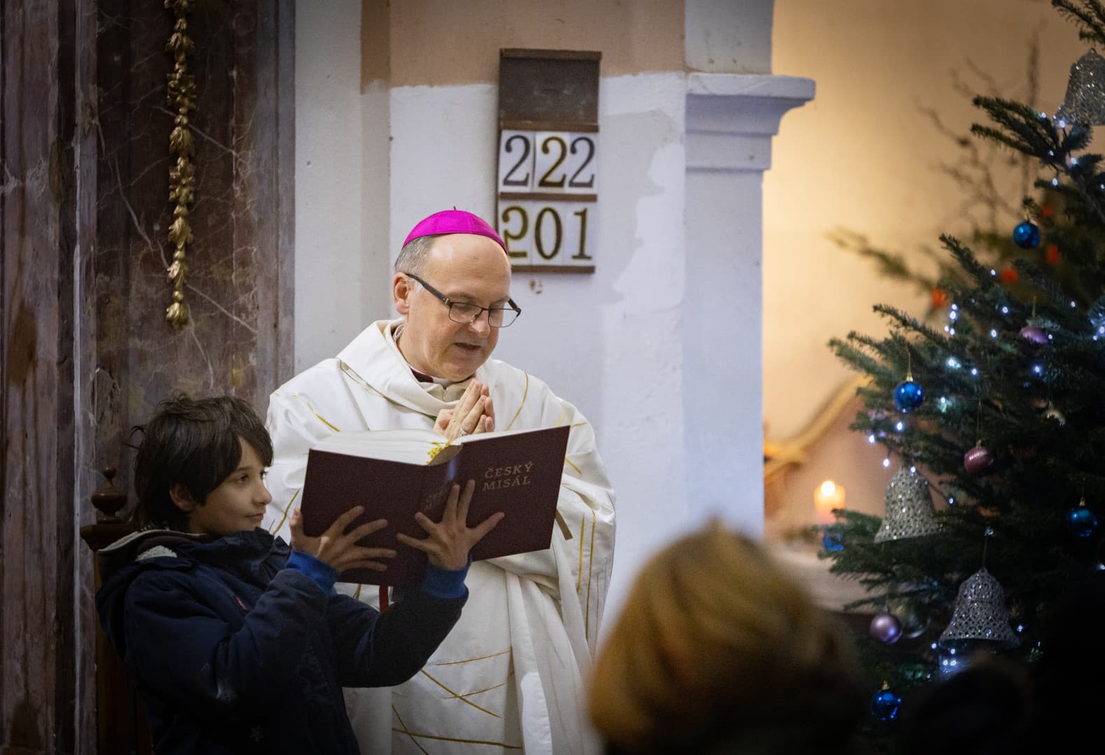 Vigilii slavnosti Narození Páně slavil biskup v Levíně