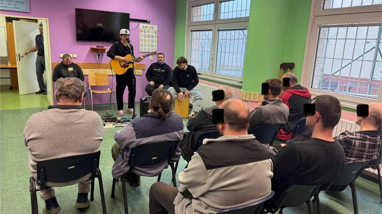 Zranění lidé zraňují druhé