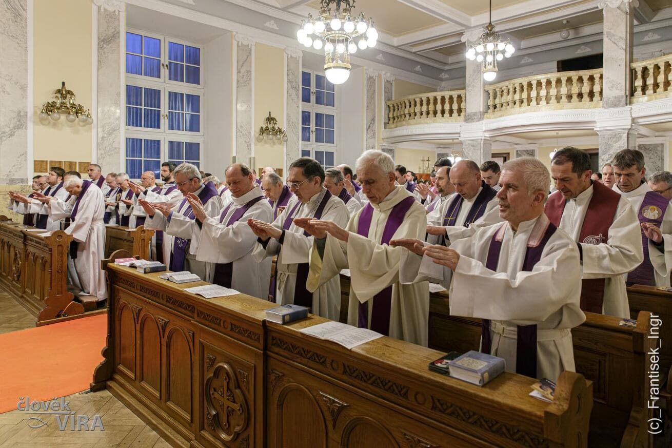FOTOGALERIE: Kněží z celé Moravy se sešli na Velehradě