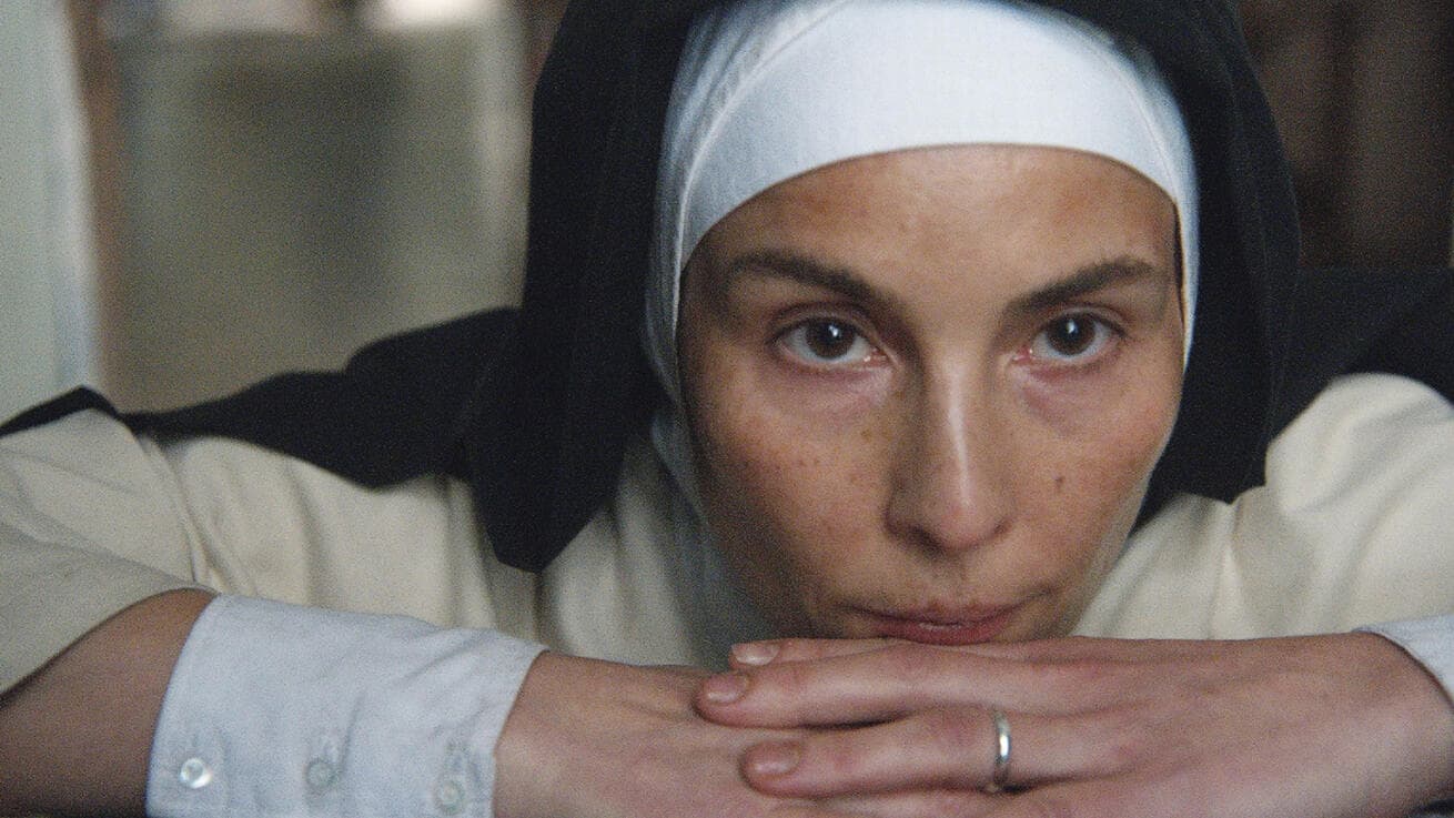 Punk-rockový portrét Matky Terezy