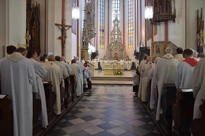 Missa chrismatis v Hradci Králové