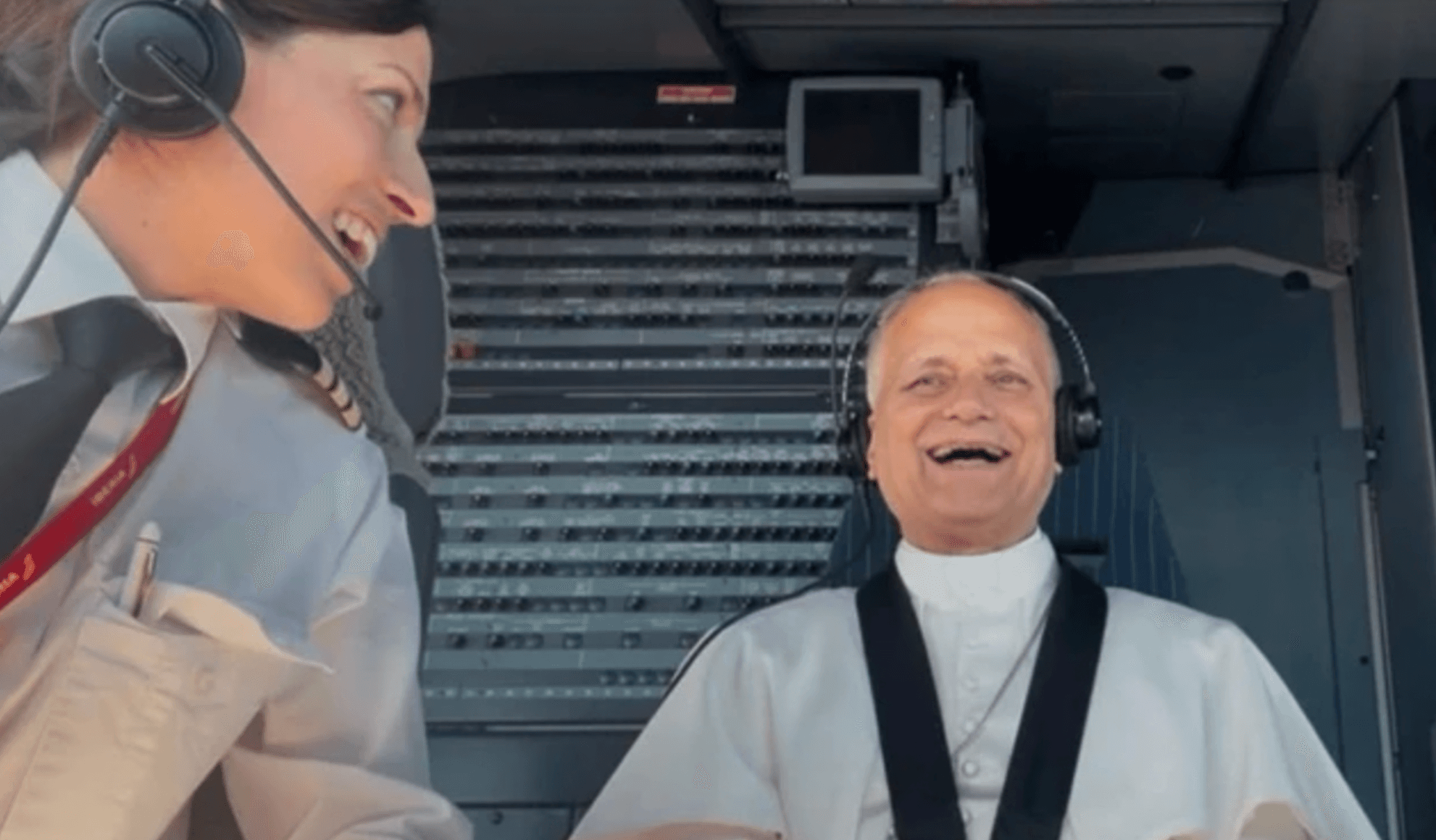 „Stále jsem v sedmém nebi.“ Španělská pilotka vzpomíná na let s papežem Lvem XIV.