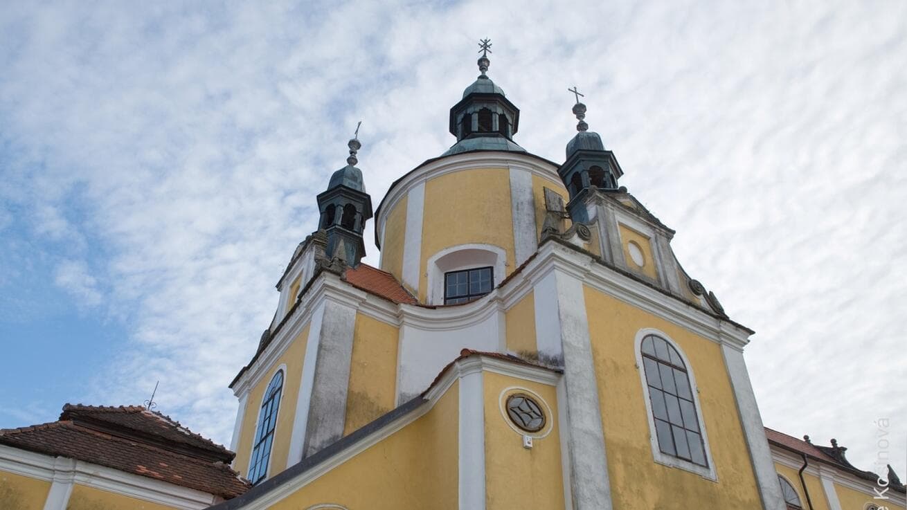 Sbírka na obnovu vyhořelého kostela v Chlumu u Třeboně vynesla přes dva miliony korun