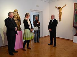 Návštěva Mons. Baxanta na výstavě Mýtus Ulrich Creutz  