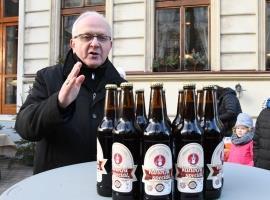 Litoměřický biskup Jan Baxant požehnal pivo – Vánoční speciál