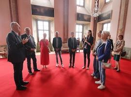 Delegace partnerského města Armentières a francouzský velvyslanec na návštěvě u litoměřického biskupa