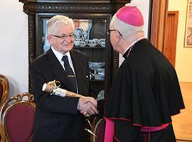 Pan Karel Lojka z Mělníka převzal papežské ocenění „Pro Ecclesia et Pontifice“